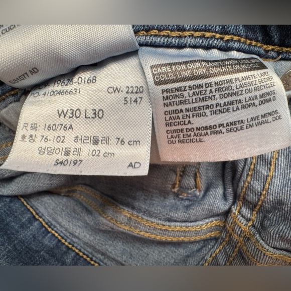 Levi's Mid Rise 311 Shaping Skinny Denim Jeans - Picture 6 of 8
